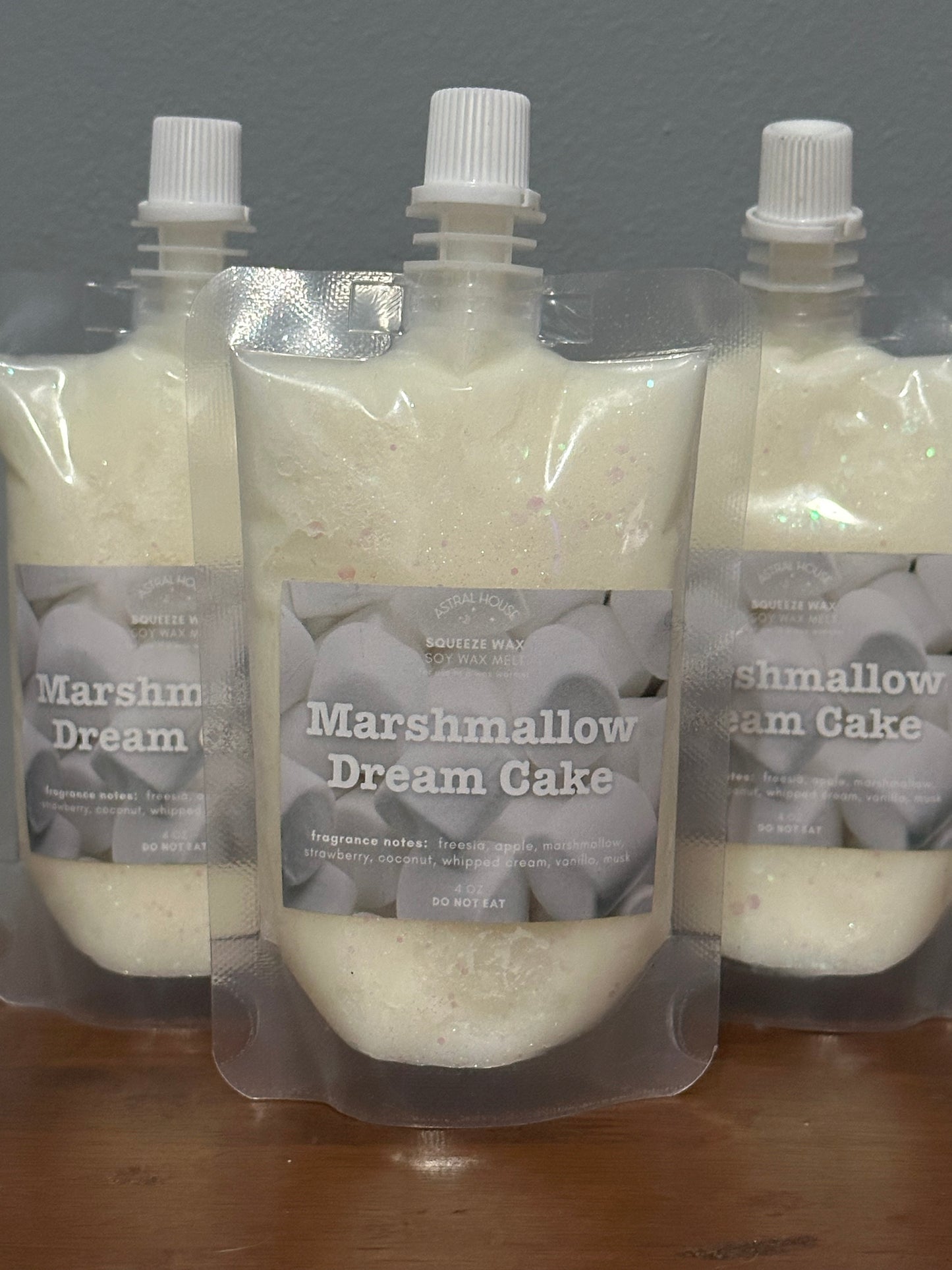‘Marshmallow Dream Cake’ Squeeze Wax™ Squeezable Soy Wax Melt